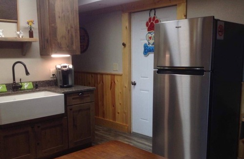 Cranberry Falls Cabin | Awesome mountain escape with long range Mountain views with stunning sunsets!