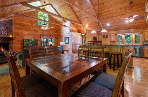Foxfire Estates House | Babbling Brook - 10 Minutes from Downtown Blue Ridge