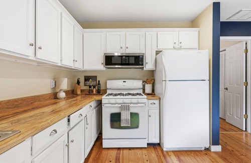 Mill Ridge House | Banner Elk Mountain Cottage | Pool, Skiing & Views