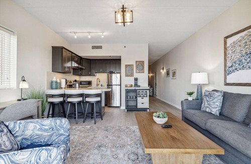 Downtown Wilmington Apartment | Battleship Vista - Parking