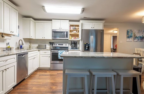 Buckroe Beach House | Baybreeze @ Buckroe -hot tub, sauna, game rm. 5bd