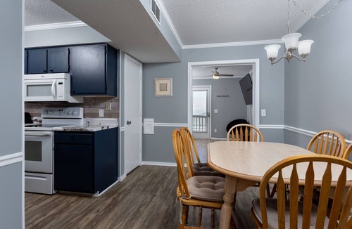Wilmington Beach Apartment | "Beach Baybee!" PF Fun in the SUN!