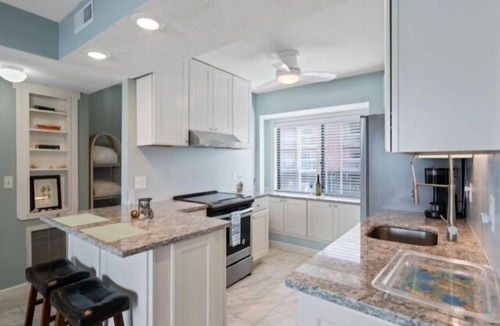 North Carolina Coast Villa | Beach Bliss (1-Bedroom Villa) by RedAwning