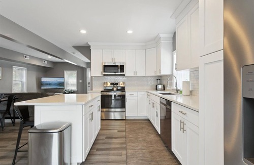 Buckroe Beach House | Beach Bliss in Hampton – Minutes to the Shore!