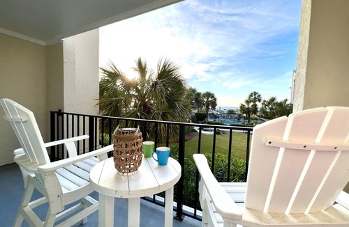 North Topsail Beach Condo | Beachfront Capriani Resort, Private Balcony, Ocean Pool Views, Linens Towels
