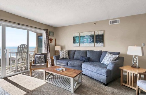 Sneads Ferry Condo | Beachfront Retreat in North Topsail Beach