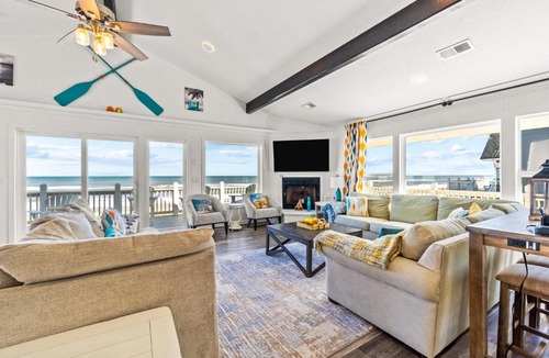 Avon House | Beachfront Villa Royale OBX