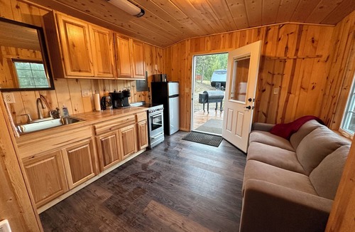 Plains Cabin | Bear Cabin