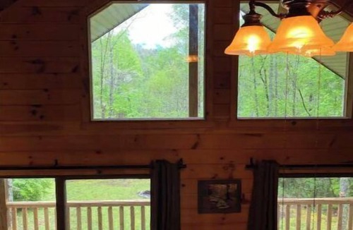 Robbinsville Cabin | Bear Creek Retreat
