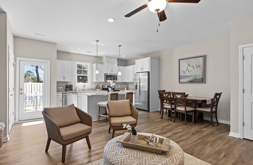 Morehead City House | Beau Coast Resort Amenities!