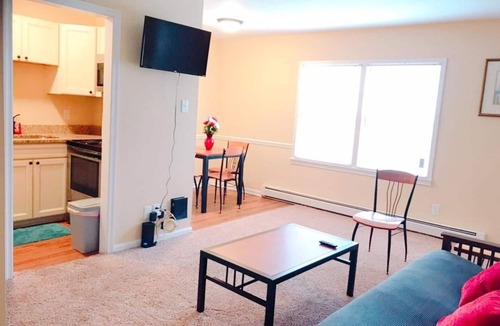 Greensboro Apartment | Beautiful apartment in Historic Downtown Location