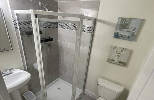 Leisure World Condo | Beautiful condo - Entire place (1bed/1bath)