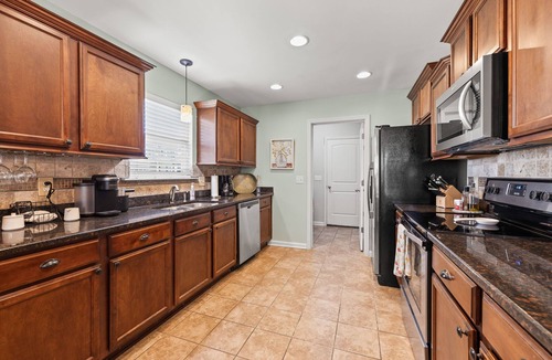 Winchester House | Beautiful Lake Views at Twin Creeks!