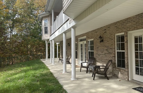 Monterey House | Beautiful Luxury Home - beautiful scenery & equipped for your family getaway.