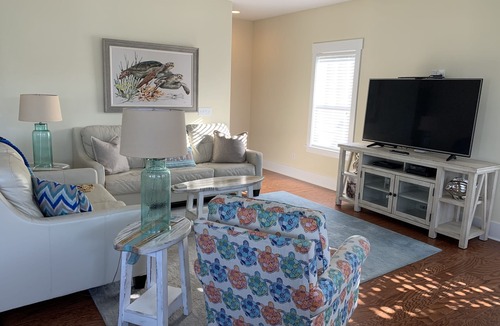 North Carolina Coast House | Beautiful newer home! 2 blocks to the boardwalk & 3 blocks to the beach!