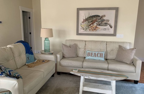 North Carolina Coast House | Beautiful newer home! 2 blocks to the boardwalk & 3 blocks to the beach!
