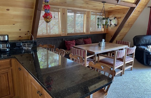 Flat Hollow Marina House | Beautiful Norris Lake WATERFRONT. Near Flat Hollow Marina. Private dock.