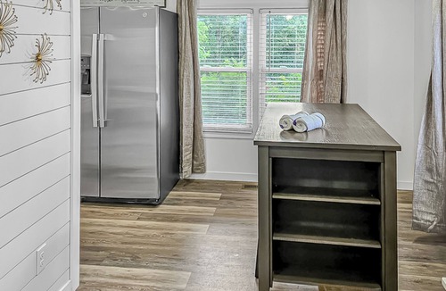 Galax House | Beautifully Re-modeled 3 Bedroom Home- 218 Mockingbird Lane