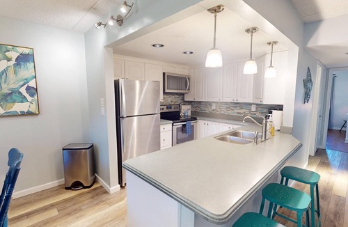 Largo Condo | Beautifully Updated 2 Bed/1 Bath on Intercoastal