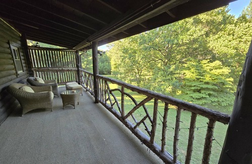 Ashley Oaks Cabin | Beaver Creek Cabin in Knoxville: Kick Back Or Kayak