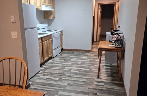 Carthage Apartment | Bell on Main