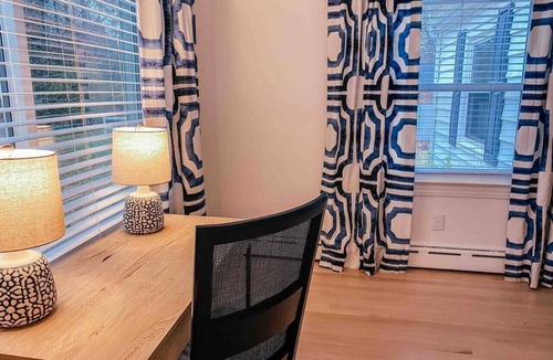 Kilmarnock House | Belle Haven - High Speed internet, walk to town