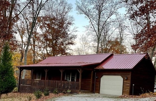 Eckerty Cabin | Bennett Place Cabin on Patoka Lake