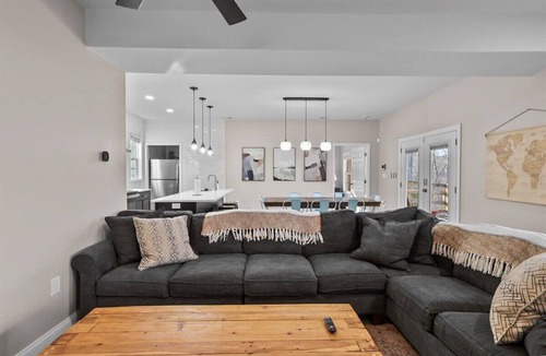 Lindseyville House | Best lakeview home near Nolin Lake and Rough River