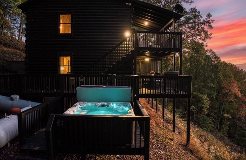 Cherry Log Cabin | Best Sunset Views in Blue Ridge w/Paved Roads and Outdoor Deck Addition