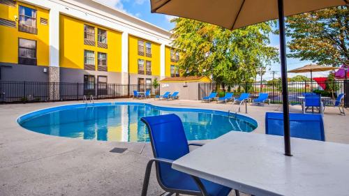 Bloomington Hotel | Best Western Plus Bloomington East