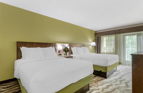 Dillsboro Hotel | Best Western Plus River Escape Sylva/Dillsboro