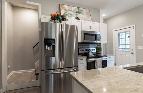 Babe Denny House | Better location for large groups