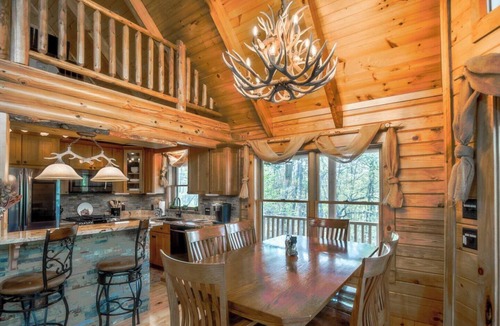 Lake Lure Cabin | Big View, Hot Tub, Fire Pit, Game Room - The Bears Castle by Carolina Properties