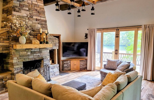 Bear Lake Reserve House | Birch Bay Retreat, a secluded, lake front residence at Bear Lake Reserve.