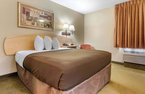 South Bend Hotel | Birch Hill Suites South Bend