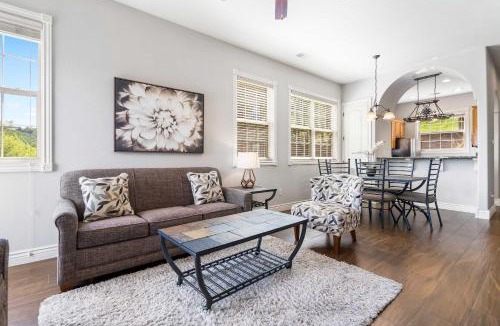 Indian Point House | Blue Bird by Lake Escape - Near Silver Dollar City
