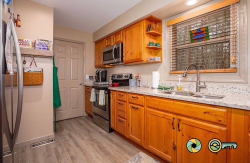 Mount Jackson Cabin | Blue Bungalow | Private deck & fire pit