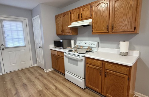 Greensboro House | Blue Jay’s Nest 3bed/2bth, quick access to Hwy 29