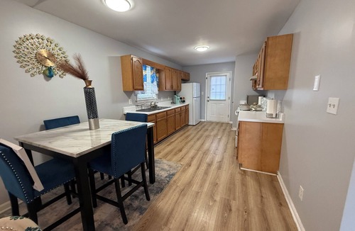 Greensboro House | Blue Jay’s Nest 3bed/2bth, quick access to Hwy 29