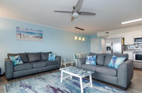 North Carolina Coast House | Blue Oceanfront Retreat by Bryant Real Estate