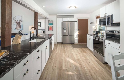 Boone House | Blue Ridge Mountain VIEWS | Pet Friendly | Near Boone & Blowing Rock