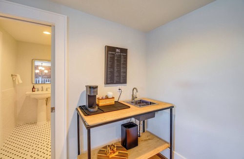 Sparta Apartment | Blue Ridge Mtn Suite in the Heart of Sparta!