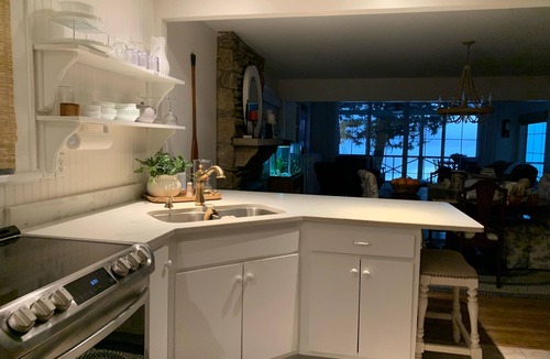 Kelso Cottage | Bluebird Rest - Peaceful Lake Retreat