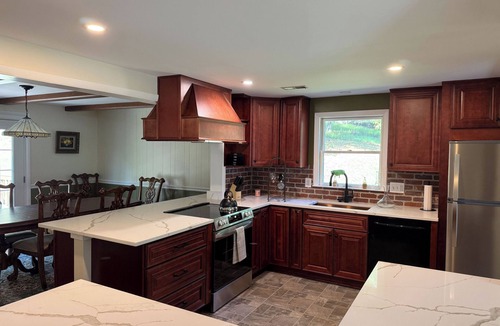 Bluemont House | Bluemont home just minutes to wineries, breweries, hiking and more!