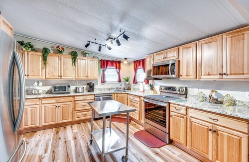Lake Secession House | Boat, Fish & Relax: 5 Steps to Lake Secession!