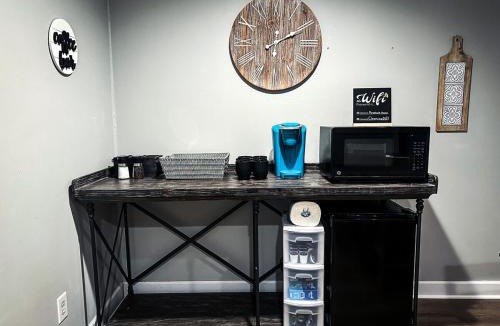 Ringgold Apartment | Bohemian Hideaway, Mountain and Valley Views, Pet Friendly