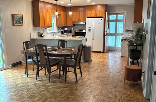 Jacksonville House | Bonnie On Clyde, Whole house in beautiful neighborhood with private garden patio