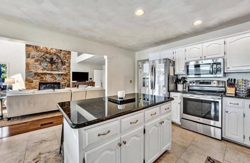 Moneta House | Book 6/20-6/27 and Save $1000! - PROMO CODE: SAVEBIG 16' of Water @ Full Pond! 3 Bedrooms, 1 Flex