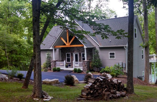 La Follette House | Booking for 2026-6 Br/5.5 baths ~ Open Floor Plan ~Brand New Covered Dock!