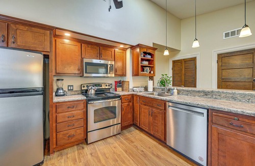 Taylorsville House | Bourbon Country Escape! Spacious Home w/Fire Pit